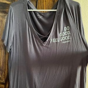 Grey short-sleeve graphic tee